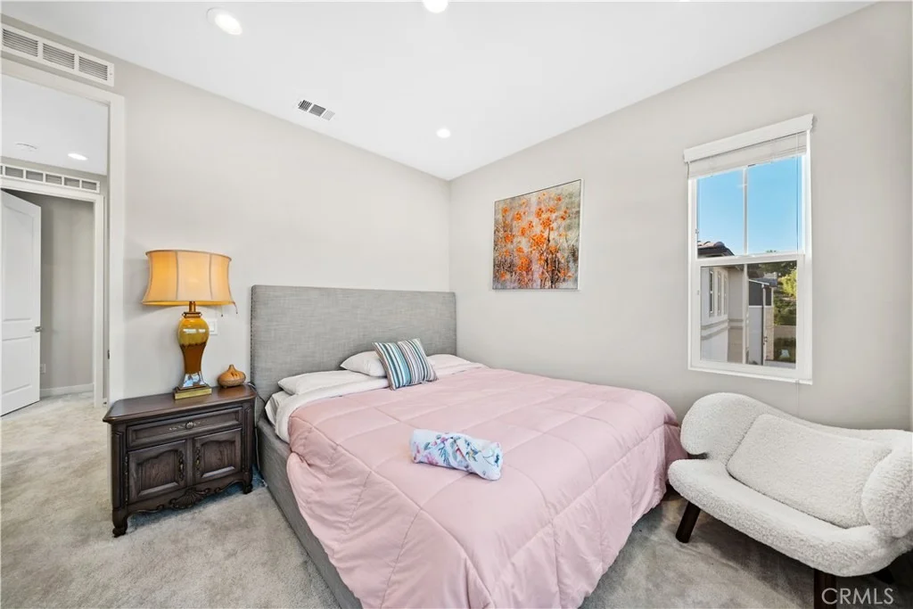 Photo of 151 Fremont