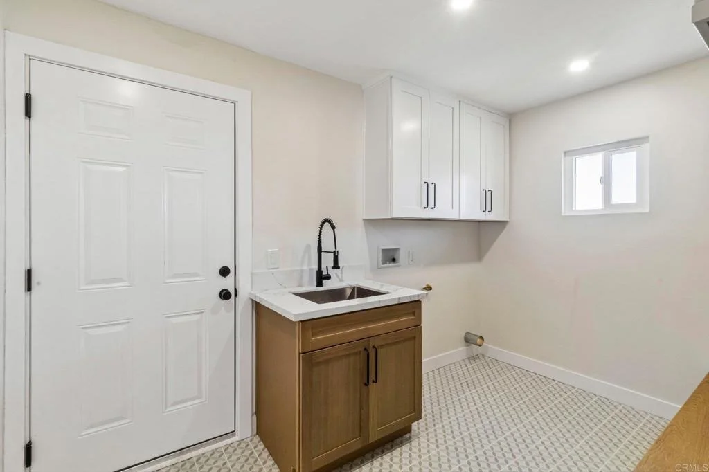 Photo of 221 Colina