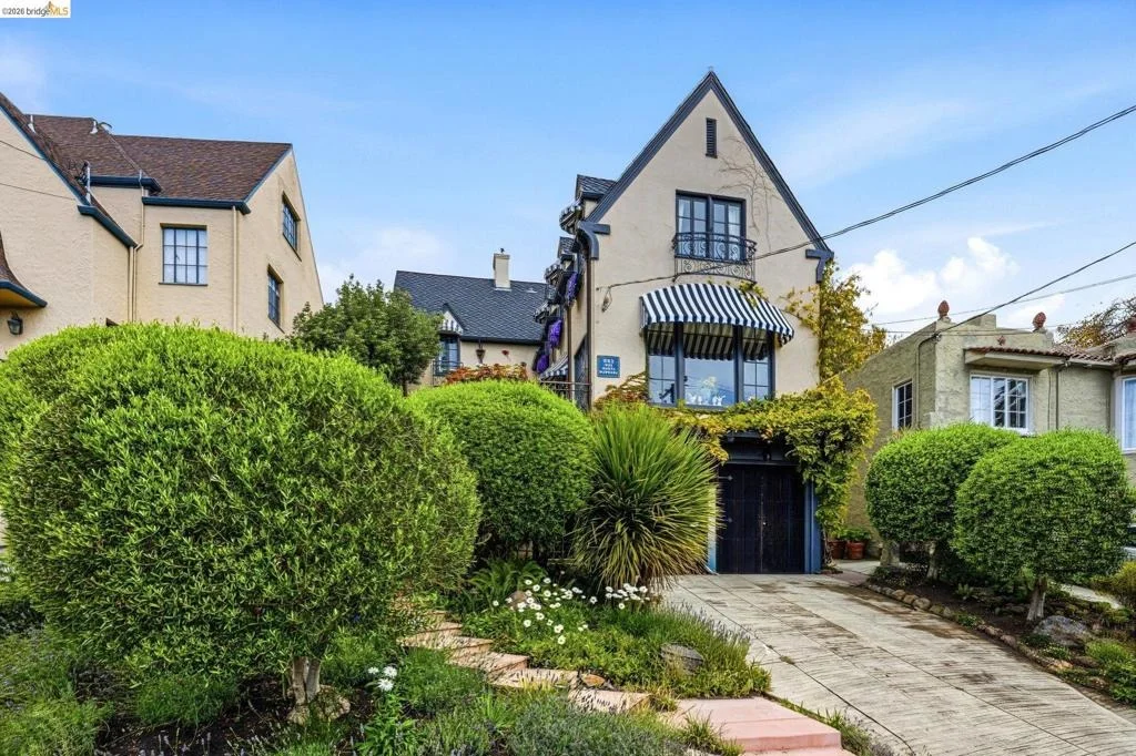Photo of 893 Santa Barbara Rd