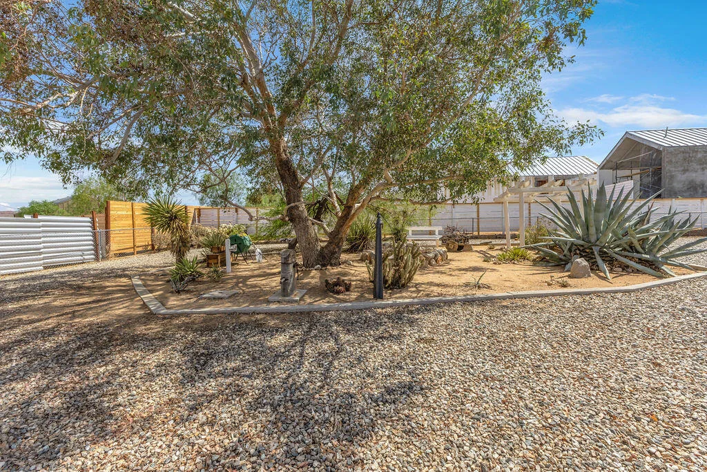 Photo of 7815 Sunset Road
