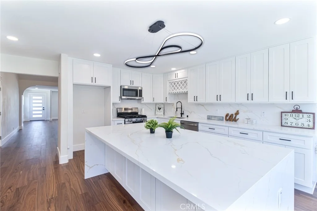 Photo of 4122 Loma