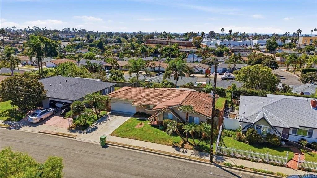 Photo of 2241 Edgewood Place