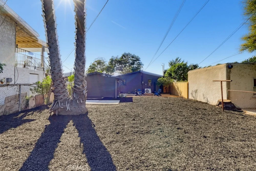 Photo of 5868 Myrtle
