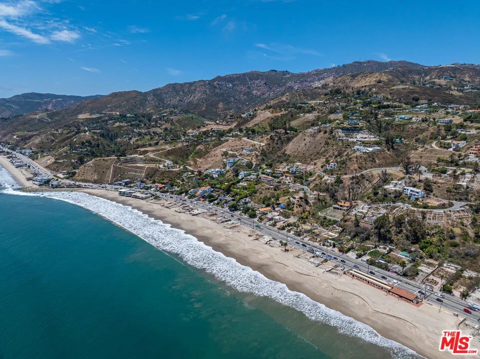 Photo of 21470 Rambla Vista