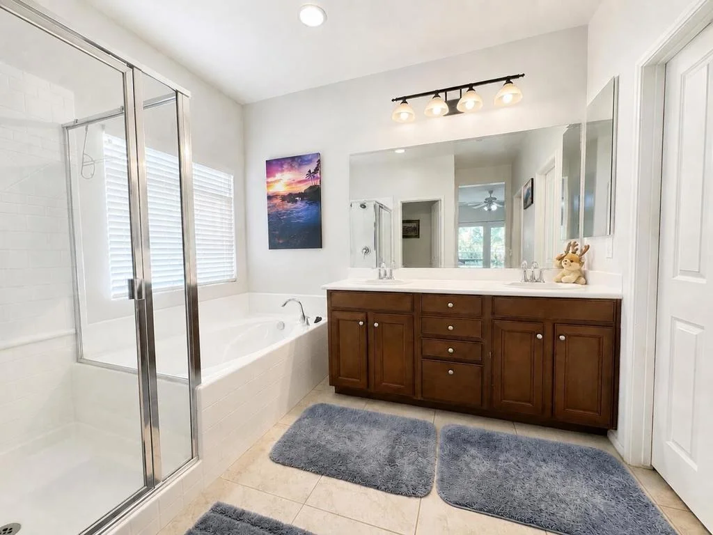 Photo of 73895 Mondrian Place