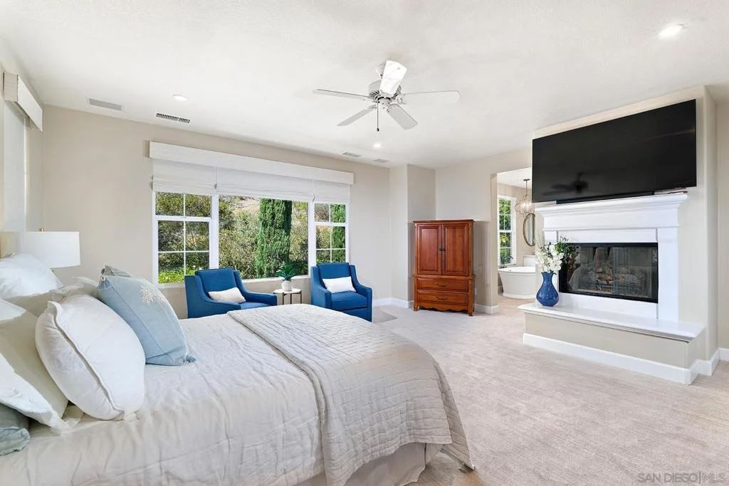 Photo of 7598 Circulo Sequoia