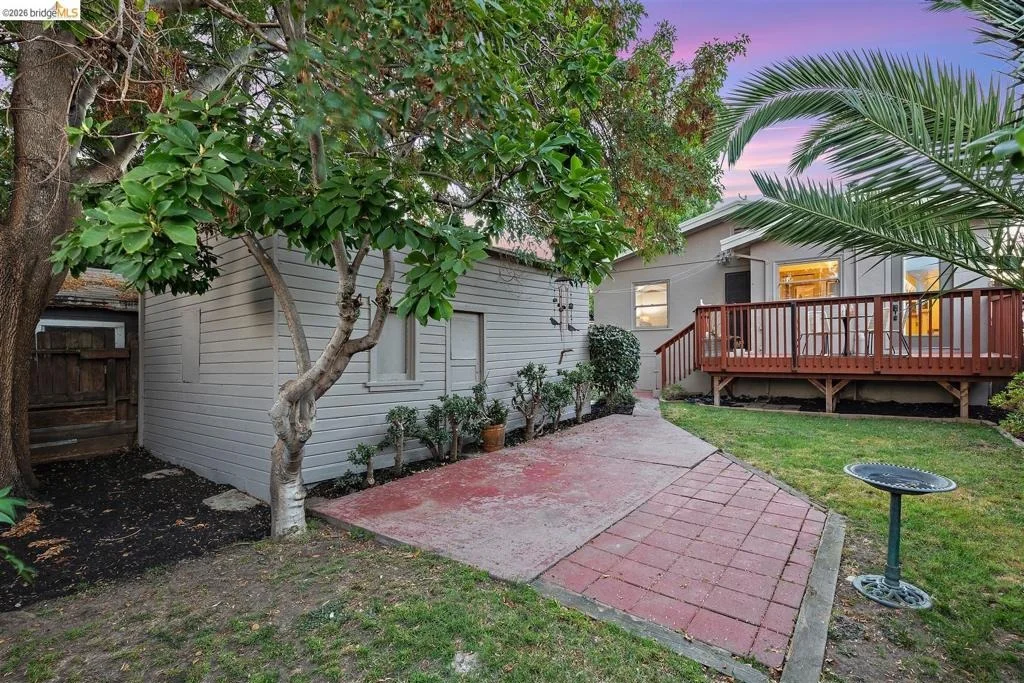 Photo of 2700 55th Ave