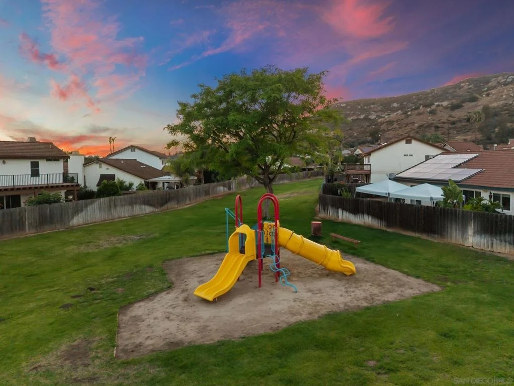 Photo of 10253 Paseo Park