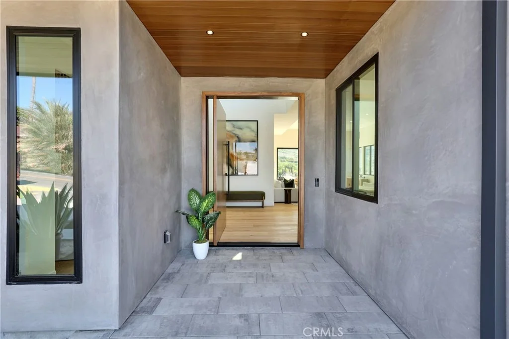 Photo of 408 Avenida Presidio