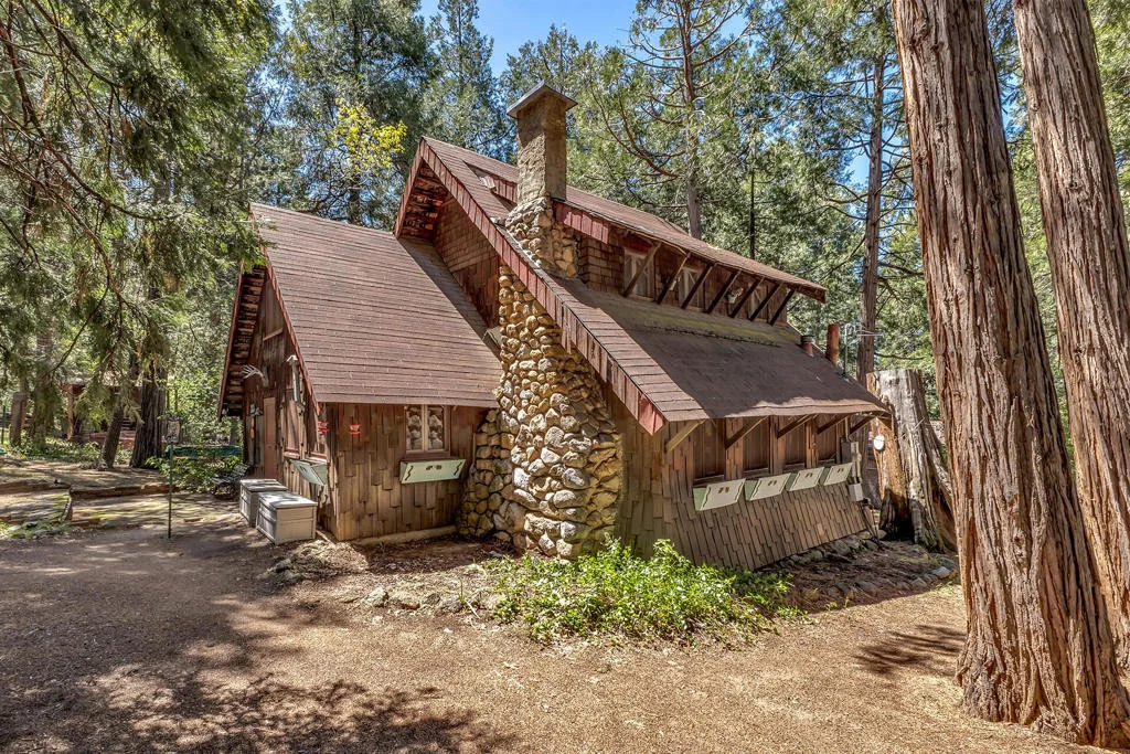 Photo of 54685 Marian View Drive