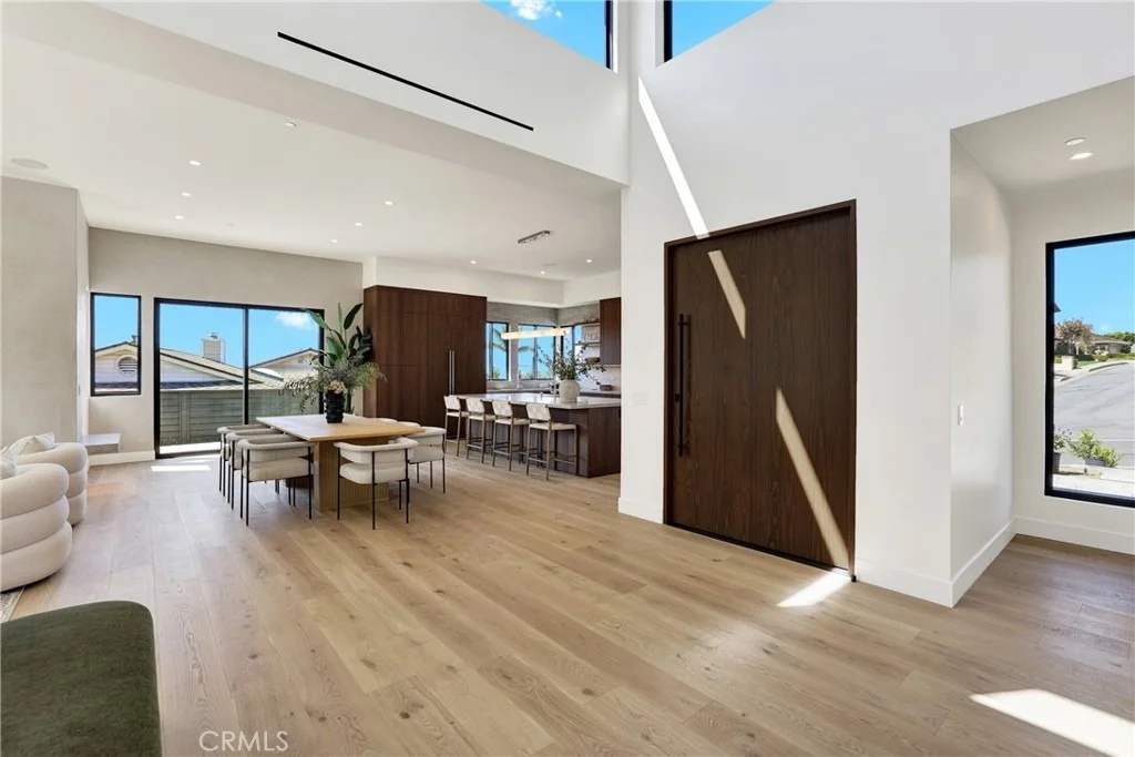 Photo of 408 Avenida Presidio