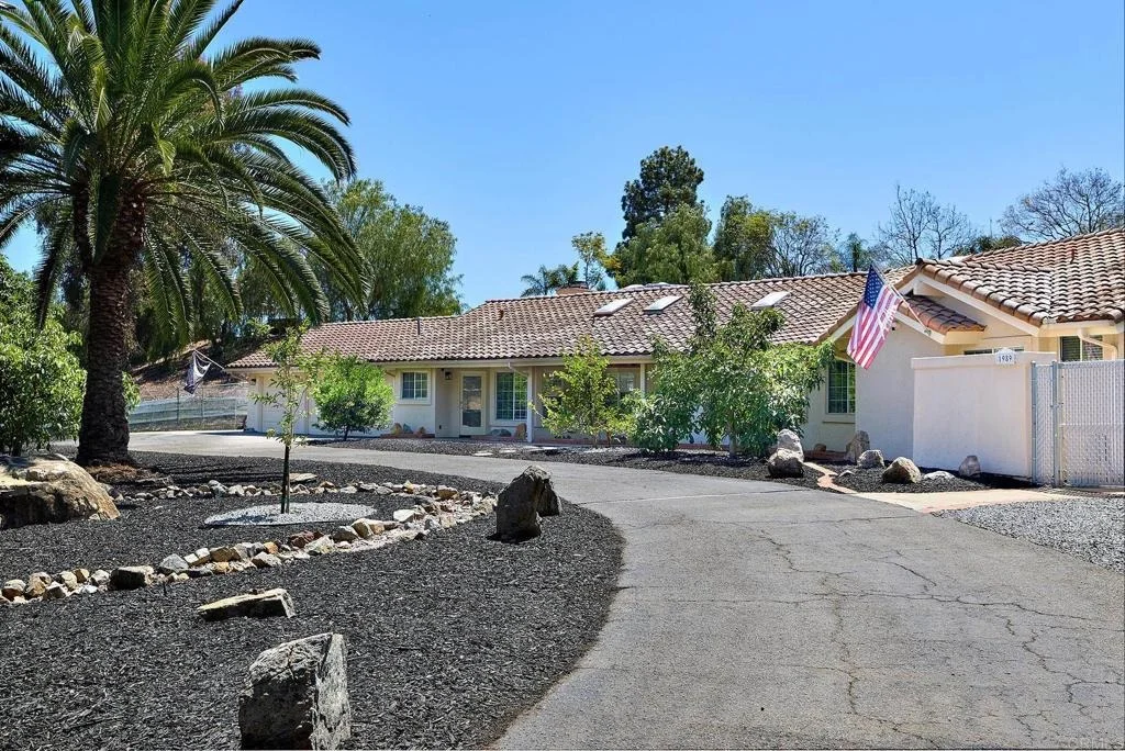 Photo of 1989 Rockhoff Road