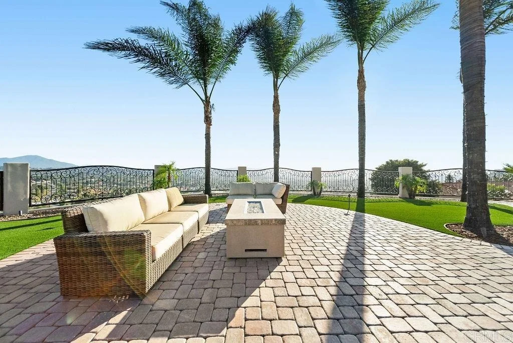 Photo of 2424 Cerro Sereno