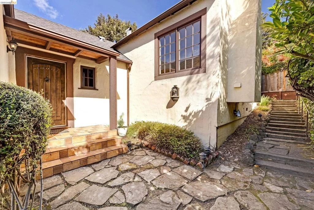 Photo of 455 Arlington Ave