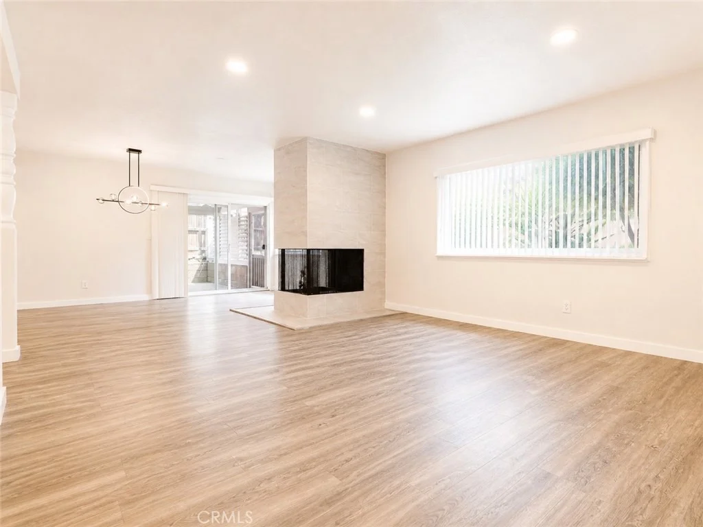Photo of 1260 Grove Ave