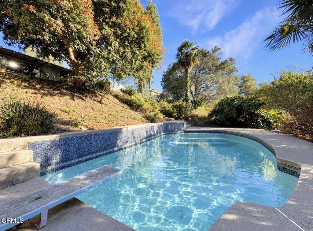 Photo of 925 Monarch Drive