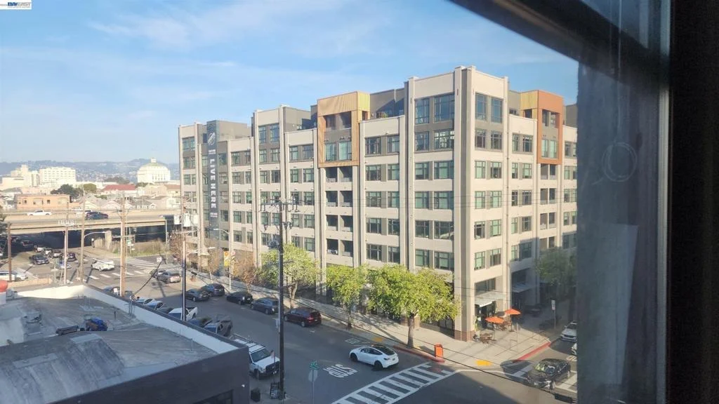 Photo of Unit 408 at 201 4Th St