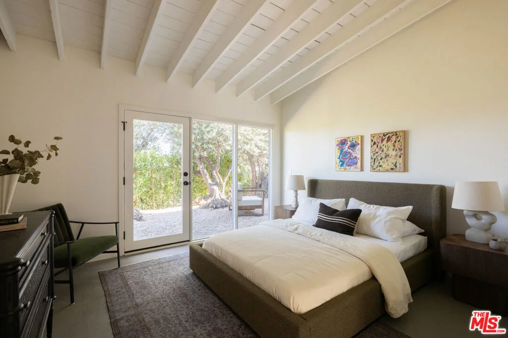 Photo of 8559 Edwin Drive