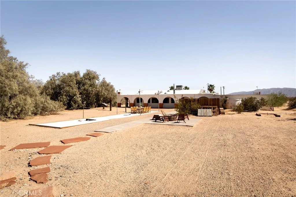 Photo of 80322 Mesa Drive