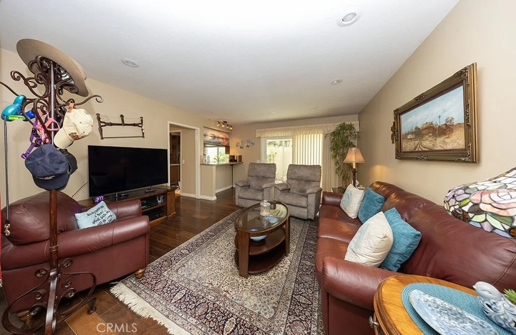 Photo of 2921 Persimmon