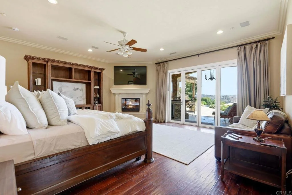 Photo of 2484 Dos Lomas