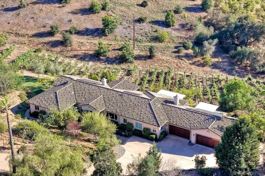 Photo of 30388 Castlecrest