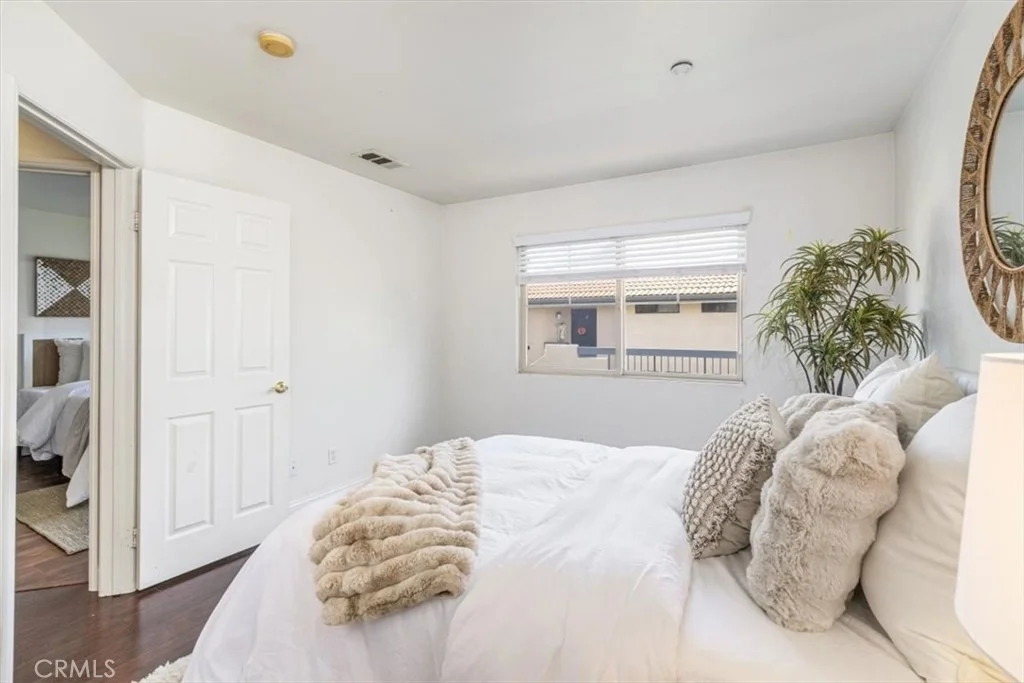 Photo of 8151 Atlantic
