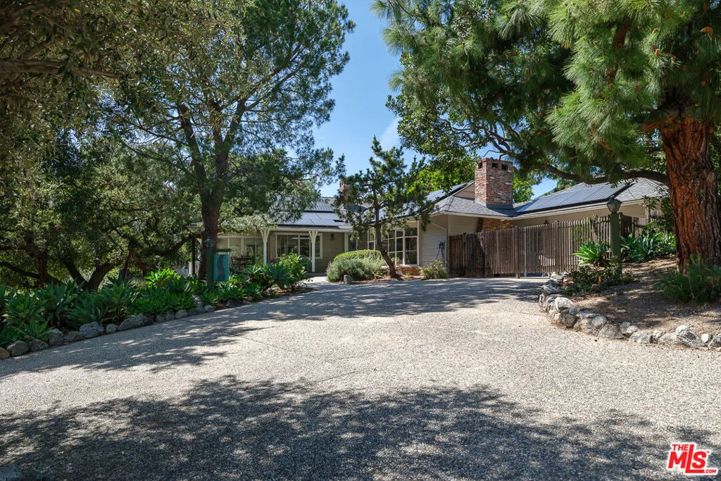 Photo of 1955 Windover Road