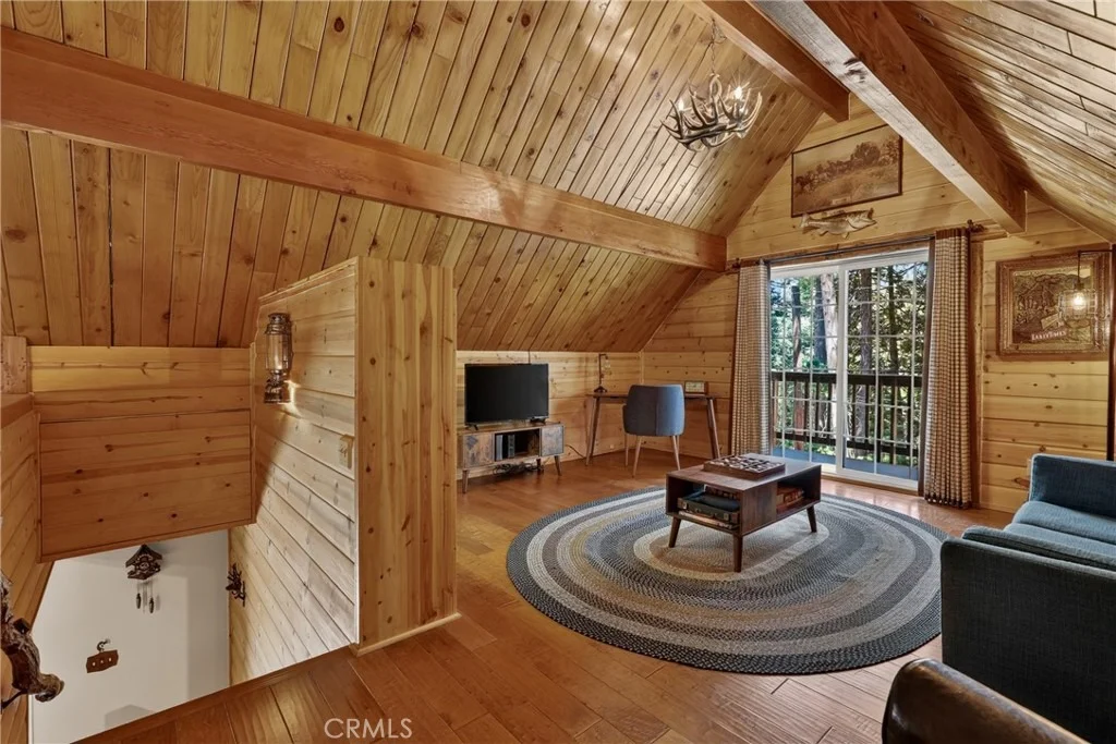 Photo of 615 Grass Valley Rd