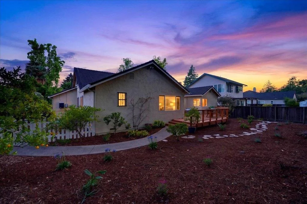 Photo of 292 Apricot Lane