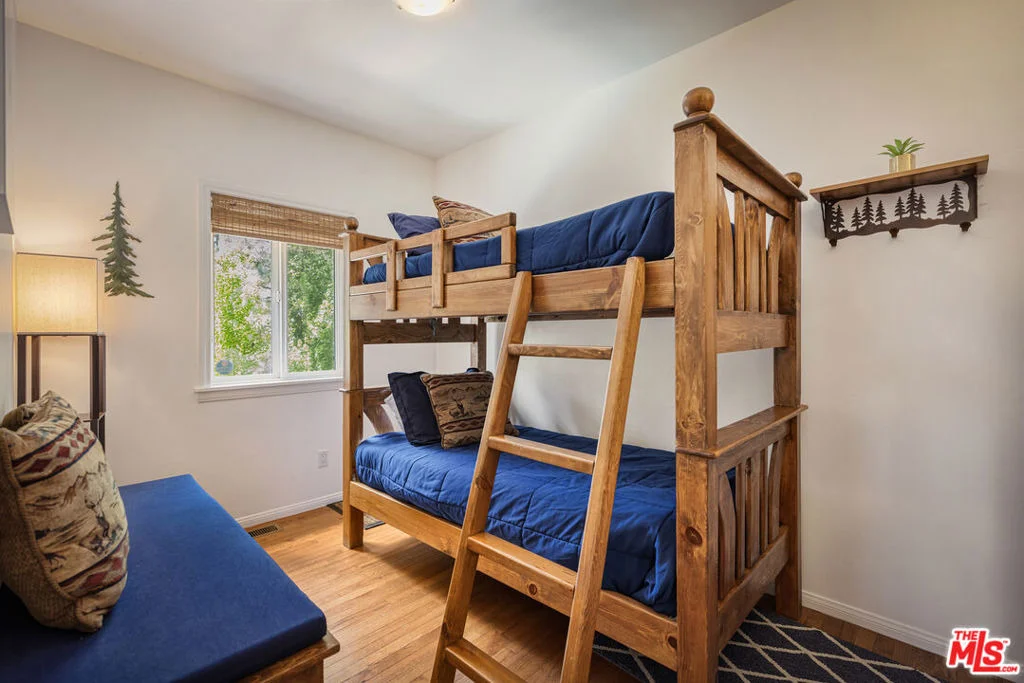 Photo of 208 Knoll Road