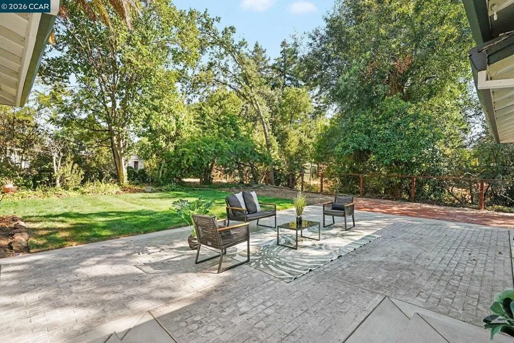 Photo of 1174 Saint Francis Dr