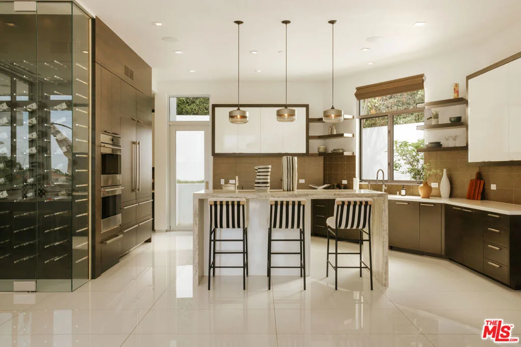 Photo of 9311 Readcrest Drive