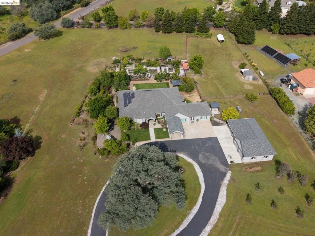 Photo of 22282 Bennett Rd