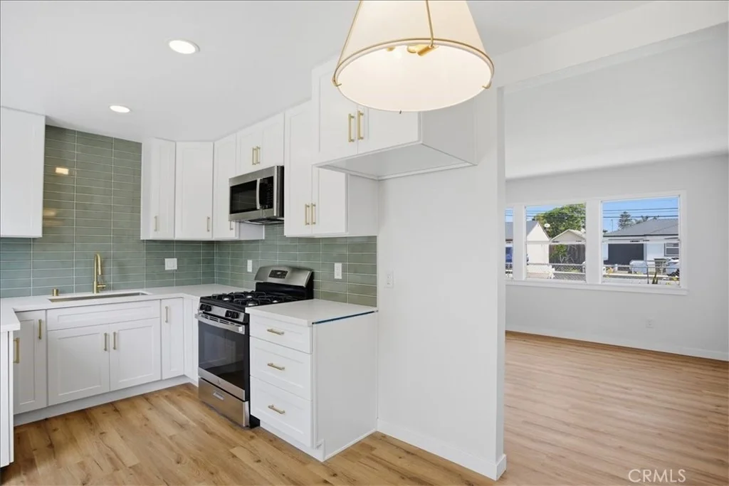 Photo of 168 E Lark Street