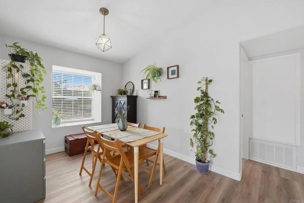 Photo of Unit F at 5064 Via Manos