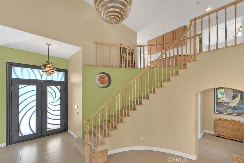 Photo of 16049 Pinnacle