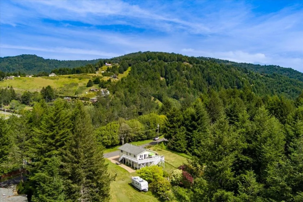 Photo of 520 Redwood Road