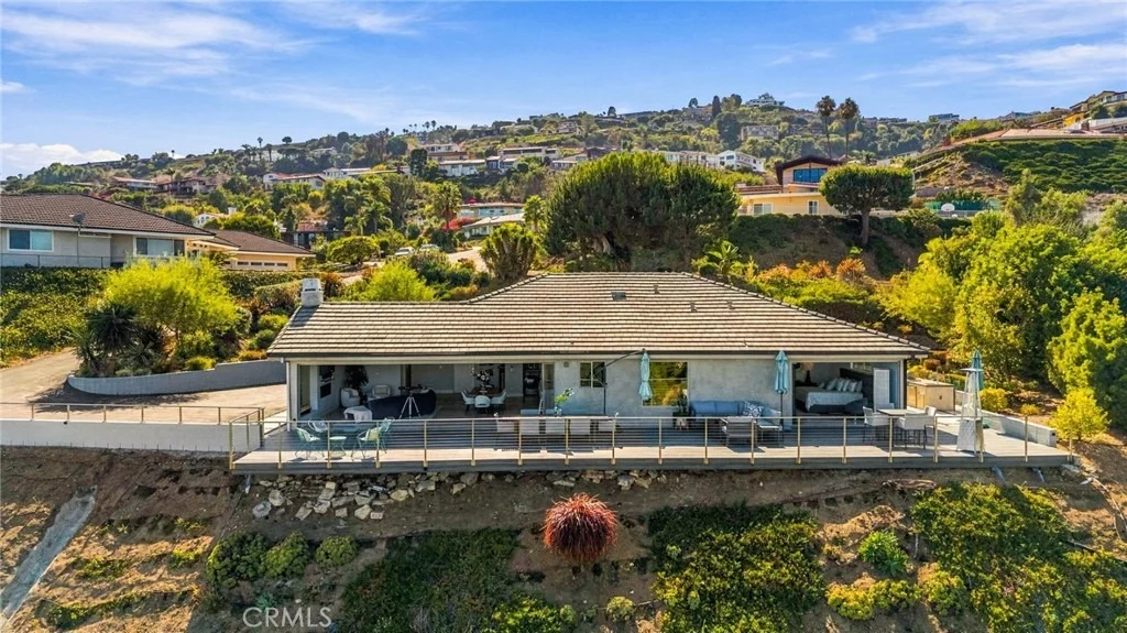 Photo of 2886 Crownview