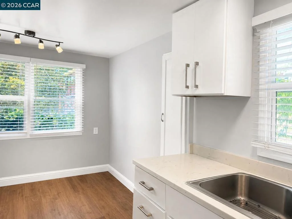 Photo of 615 Flora St