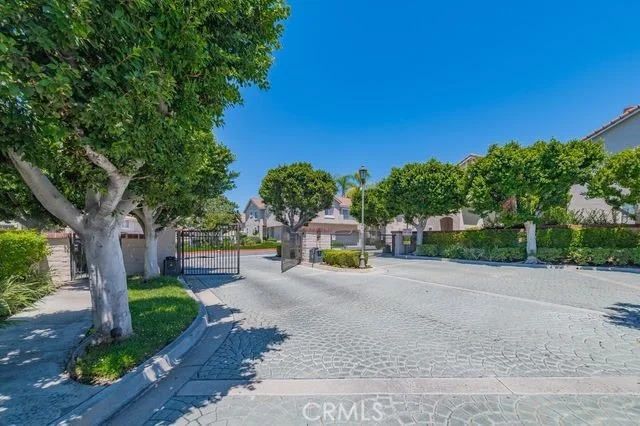 Photo of 2310 Cascade