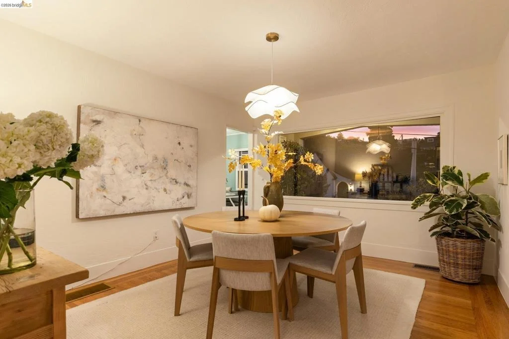 Photo of 1338 Bates Rd