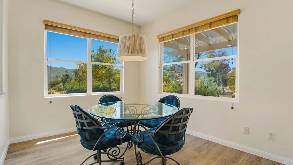 Photo of 2527 Southern Oak Road