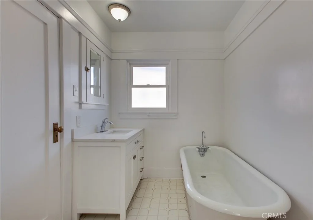 Photo of 301 Catalina