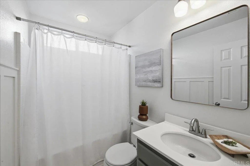 Photo of 812 Avenida Abeja