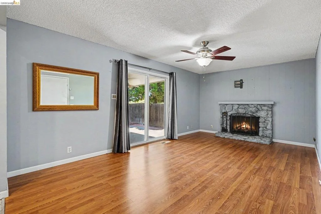 Photo of 1126 Mission Dr