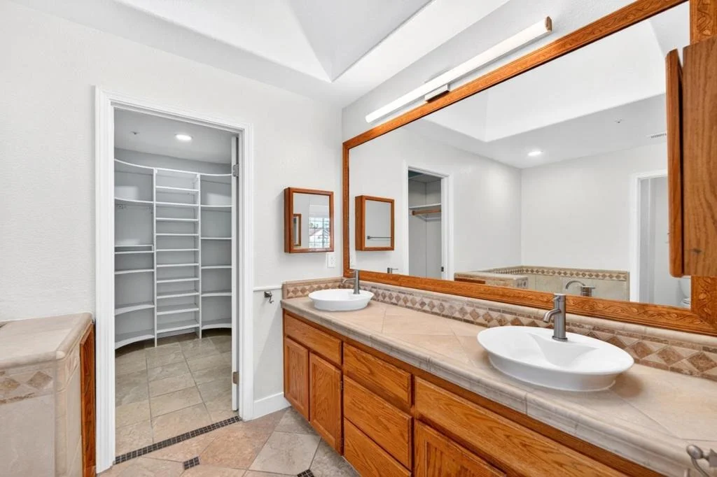 Photo of 15 Cheswick Circle