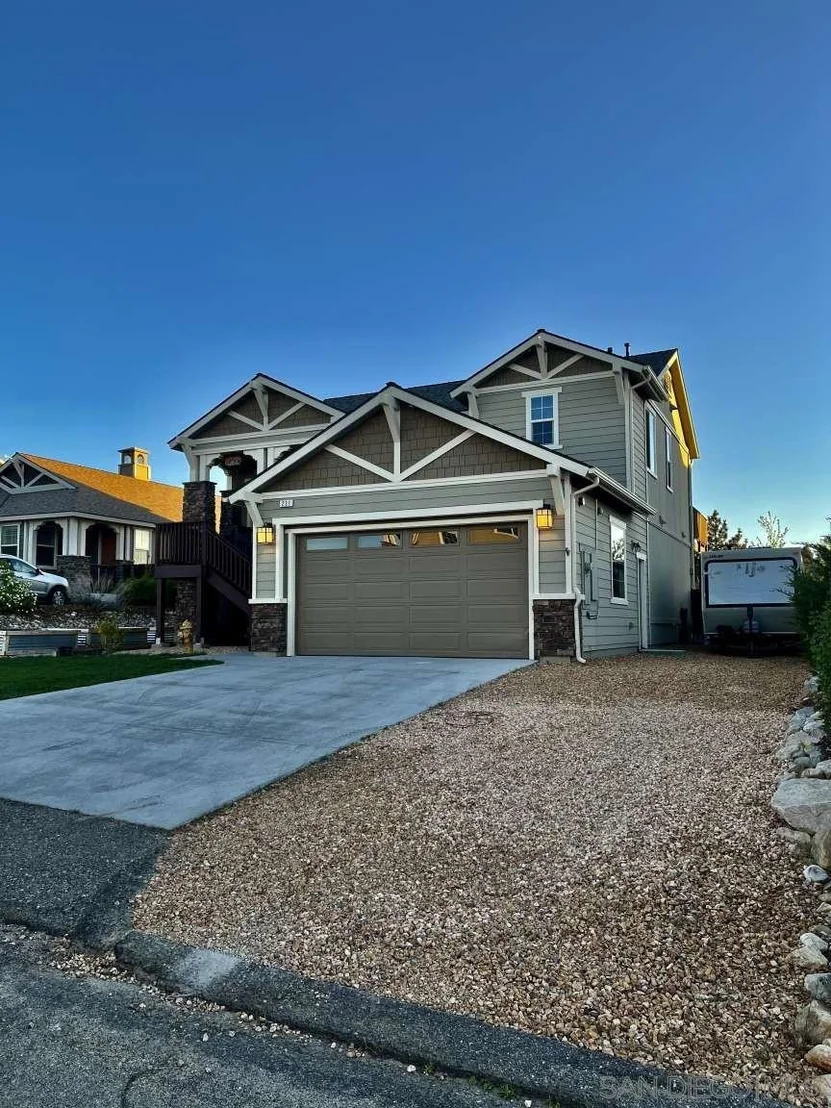 Photo of 231 Maple Ridge Dr