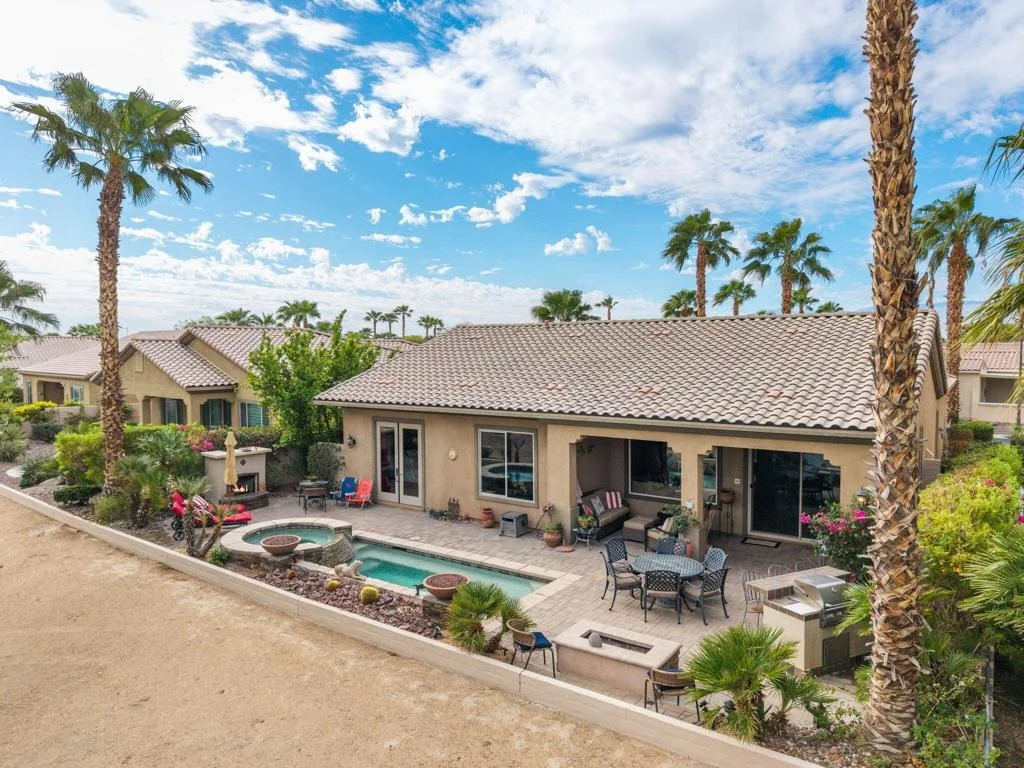 Photo of 81194 Avenida Colonias