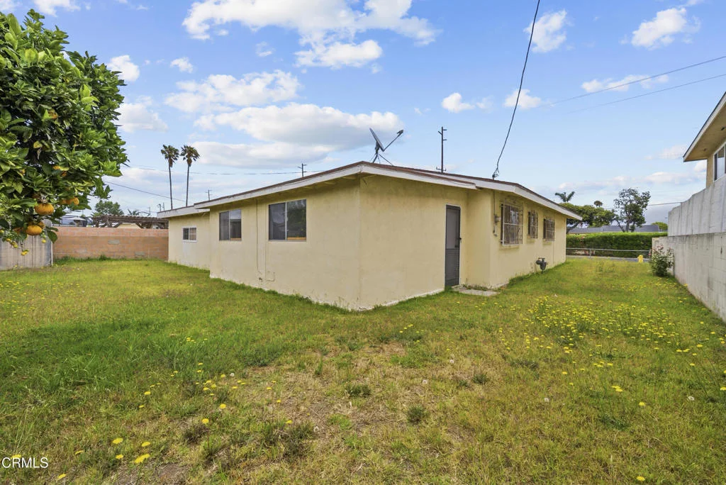 Photo of 1601 S Ventura Road